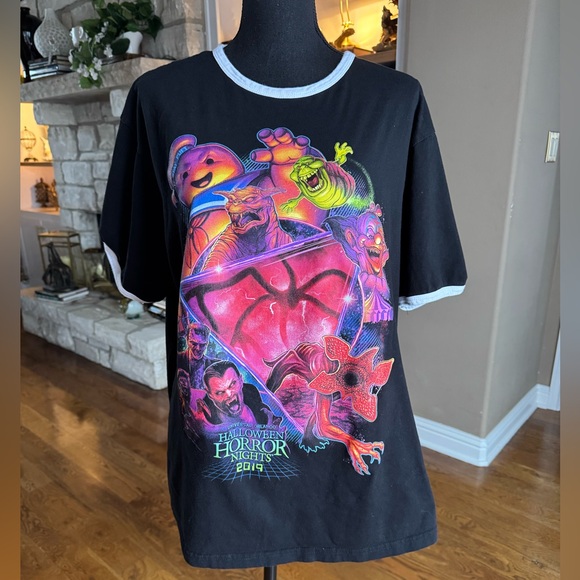 2019‎ Universal Orlando Halloween Horror Nights T Shirt - Picture 1 of 8